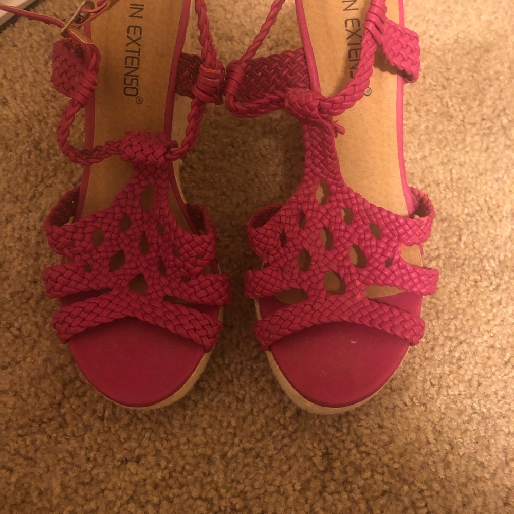 Sandals - Picture 2 of 3